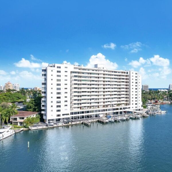 apartment-for-sale-fort-lauderdale-01