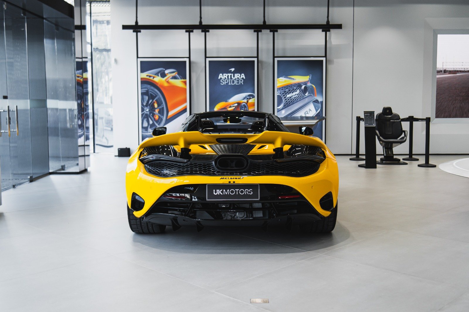750s-spider-yellow_06